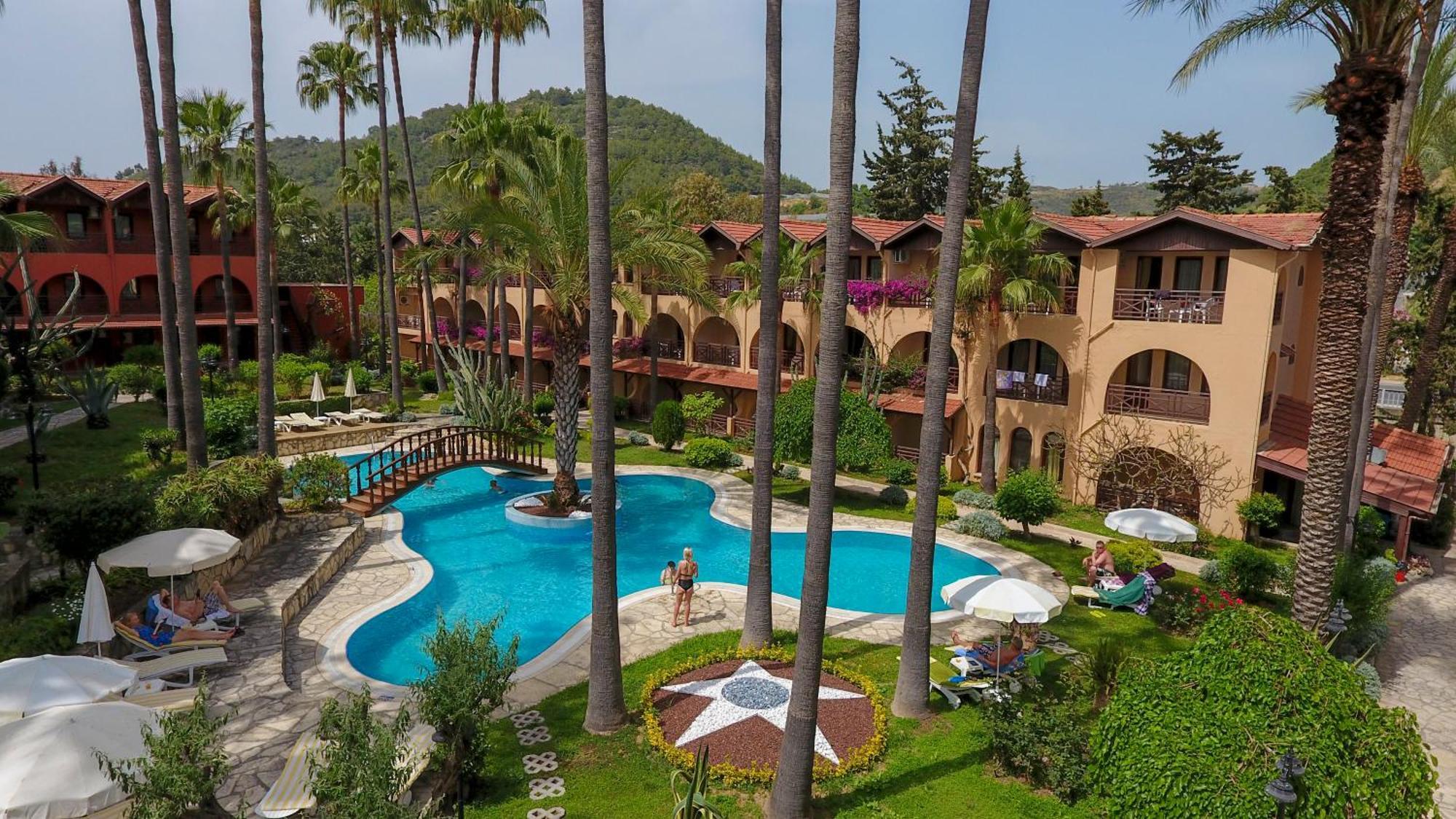Club Tropical Beach Hotel Toslak Экстерьер фото